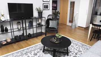 Appartamento, 3 camere da letto | Area soggiorno | Smart TV