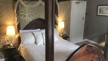 Double Room (The Four Poster) | 1 bedroom, premium bedding, iron/ironing board, free WiFi