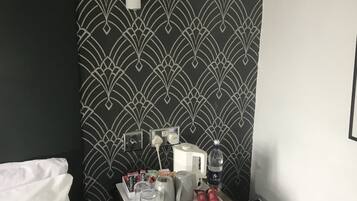 Double Room (Deco Room) | 1 bedroom, premium bedding, iron/ironing board, free WiFi