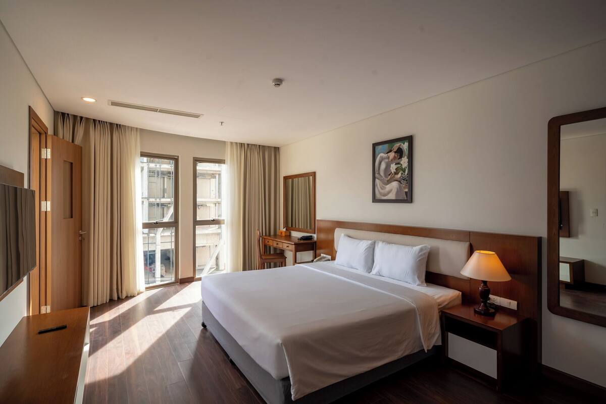 Superior Apartment, 1 Bedroom, Partial Ocean View