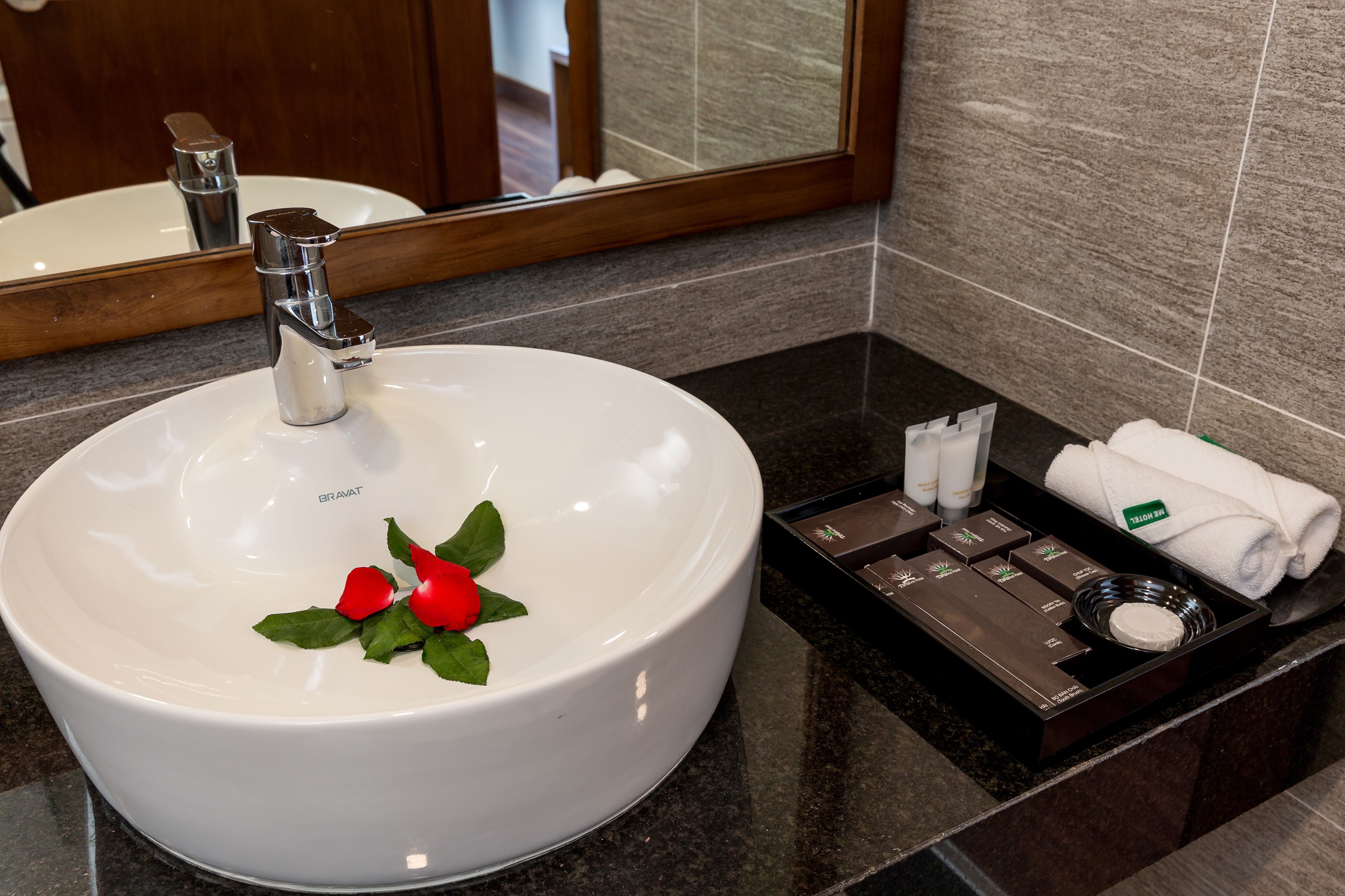 1 bedroom, premium bedding, minibar, in-room safe