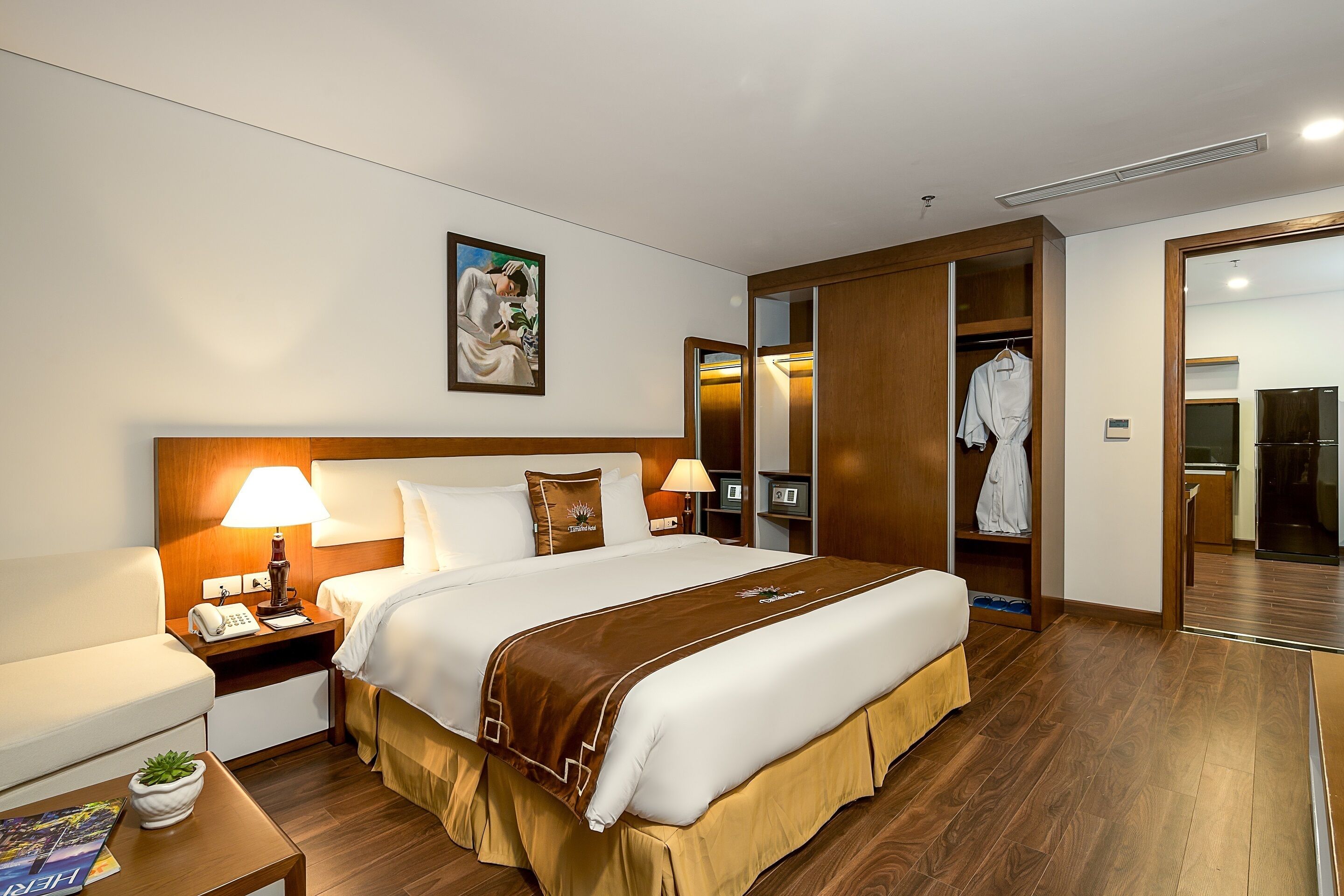 1 bedroom, premium bedding, minibar, in-room safe