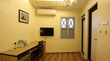 Desk, iron/ironing board, free WiFi