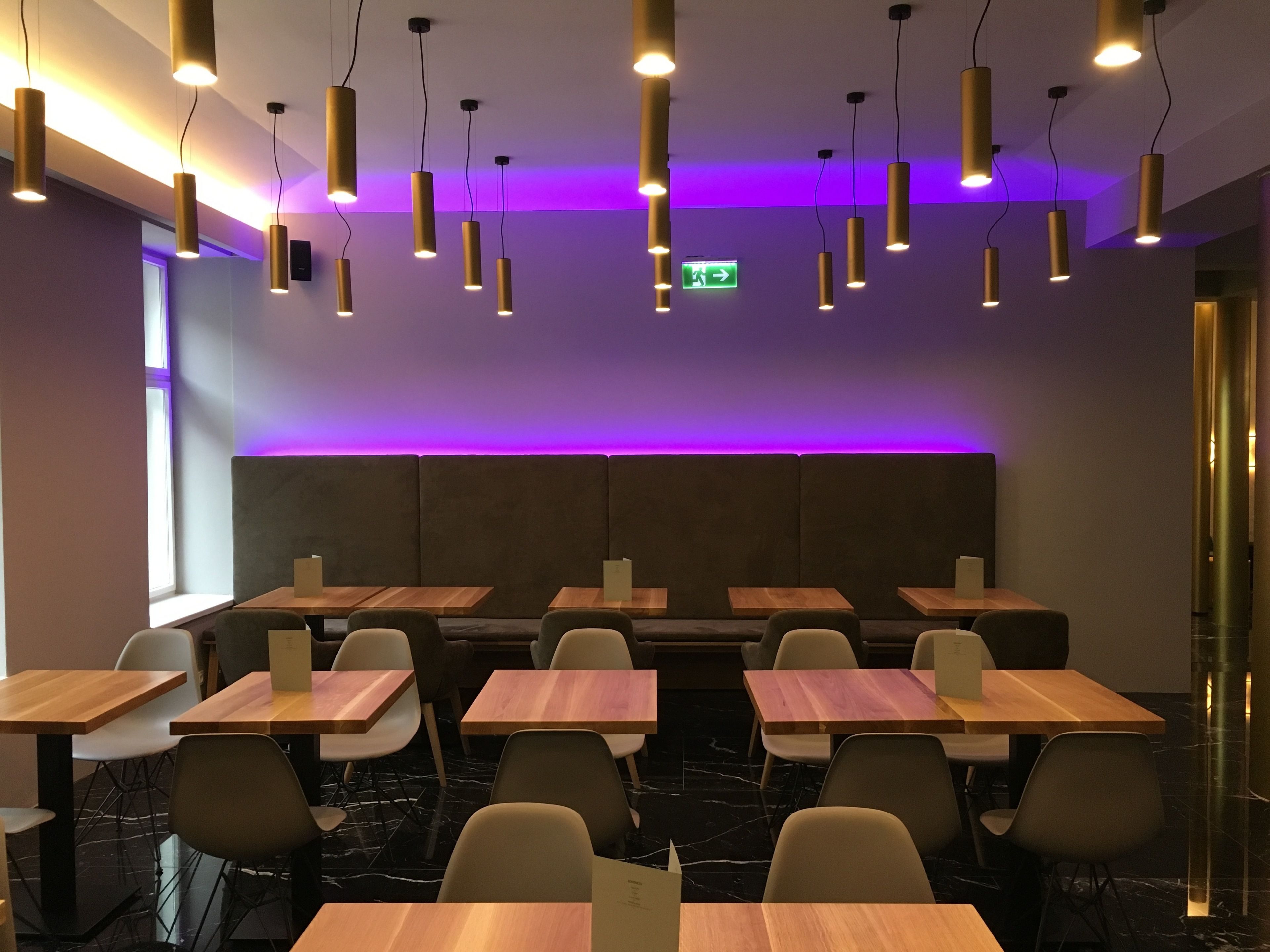 酒吧（店内）