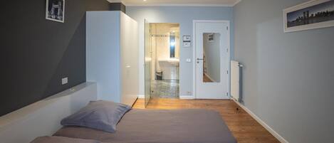 Desk, free WiFi, bed sheets