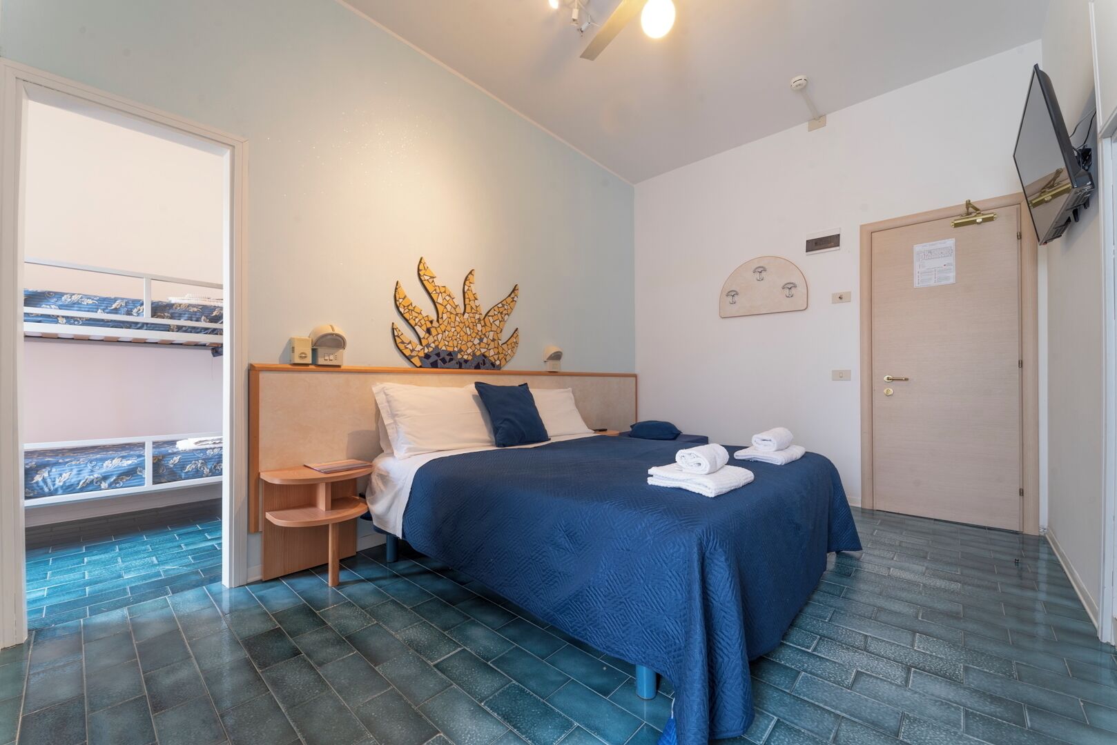 Desk, laptop workspace, free WiFi, bed sheets