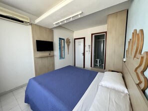Desk, laptop workspace, free WiFi, bed sheets - Hotel Giorgetti Orange (Bellaria-Igea Marina)