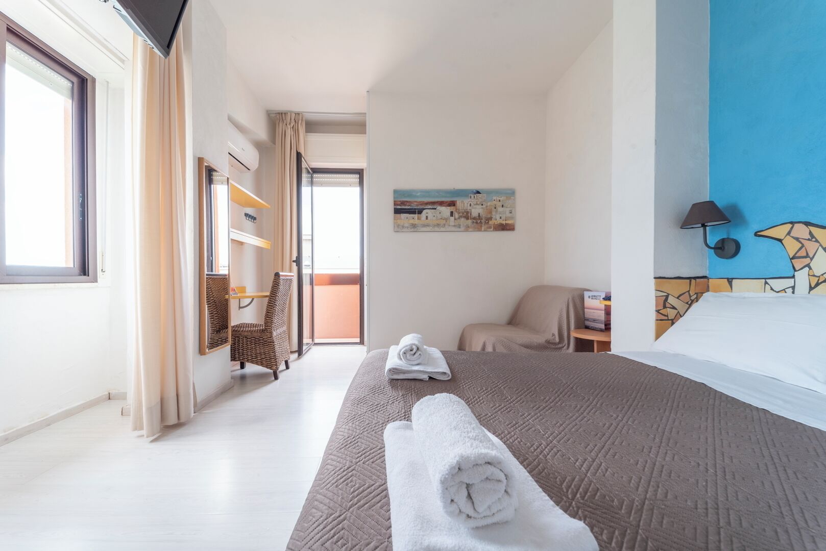 Desk, laptop workspace, free WiFi, bed sheets