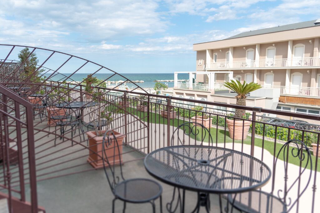 Double Room, Sea-Facing Balcony | Terrasse/Patio