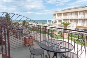 Double Room, Sea-Facing Balcony | Terrace/patio - Hotel Giorgetti Orange (Bellaria-Igea Marina)