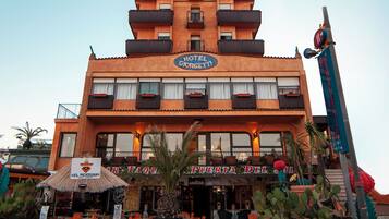 Facciata della struttura