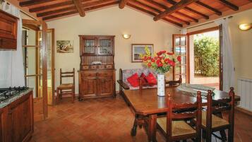 Flat-screen TV, ping pong