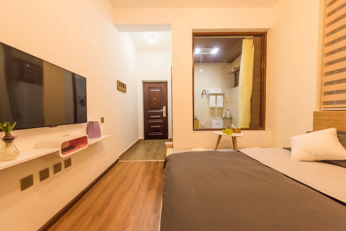Desk, blackout curtains, free WiFi
