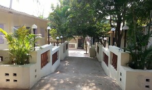 Property entrance - Tourist Resort (Mumbai)