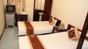 Phòng 2 giường đơn Deluxe | Minibar, bàn, truy cập Internet không dây miễn phí