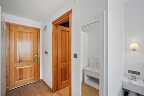 Standard Room, City View
