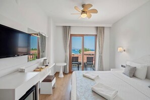 Standard Room, Sea View | Minibar, in-room safe, desk, laptop workspace - Kumluk Otel (Datça)