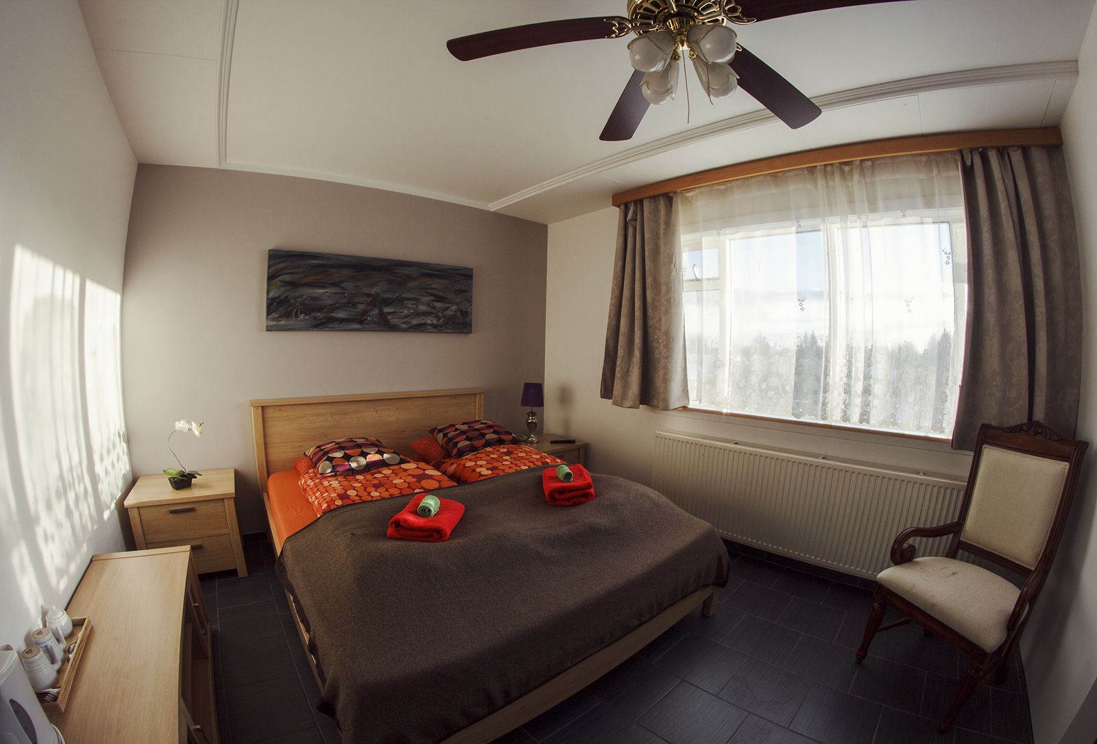 Deluxe Double Room, Private Bathroom | Cribs (free), WiFi (free)