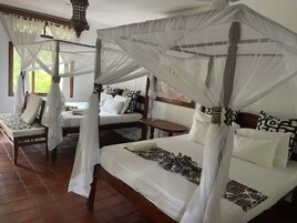 Ropa de cama de alta calidad y minibar 