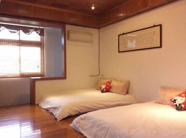 Free WiFi - Yuan Zhong Yuan B&B (Luye)