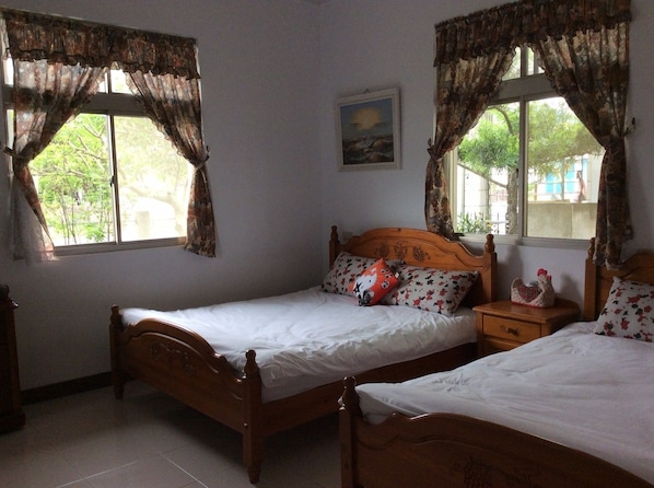 Comfort Quadruple Room, 2 Double Beds | Free WiFi