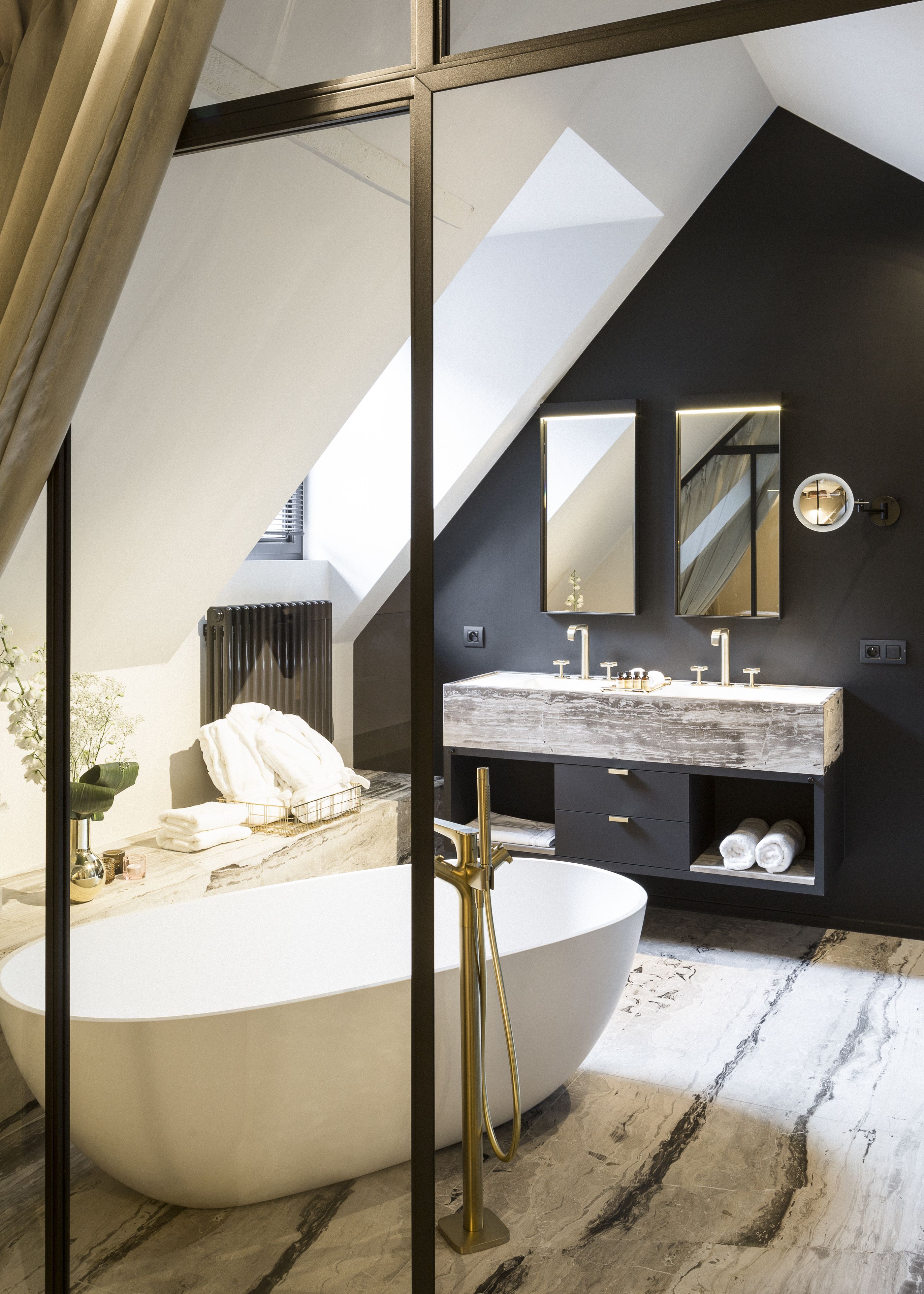 superior suite, 1 king bed (suite 4) | bathroom | hair dryer, towels