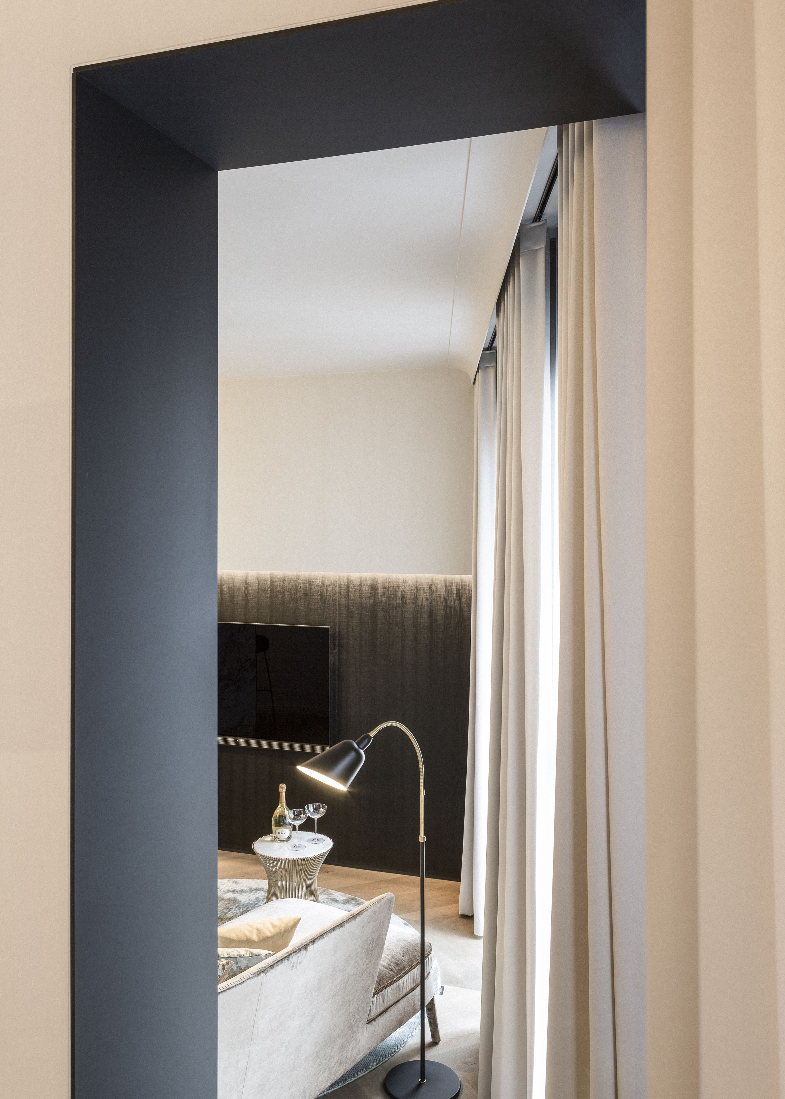 小型套房, 1 张特大床 (Suite 6) | 1 多间卧室、客房内保险箱、办公桌、遮光窗帘