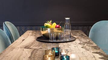 Executive Suite, 1 King Bed, Accessible, Kitchenette (Suite 1) | Private kitchen | Coffee/tea maker