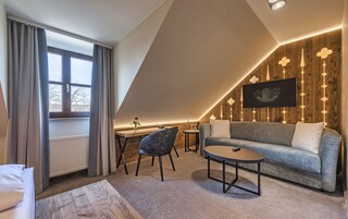 Premium-Studio, 1 Schlafzimmer | Allergikerbettwaren, Schreibtisch, laptopgeeigneter Arbeitsplatz