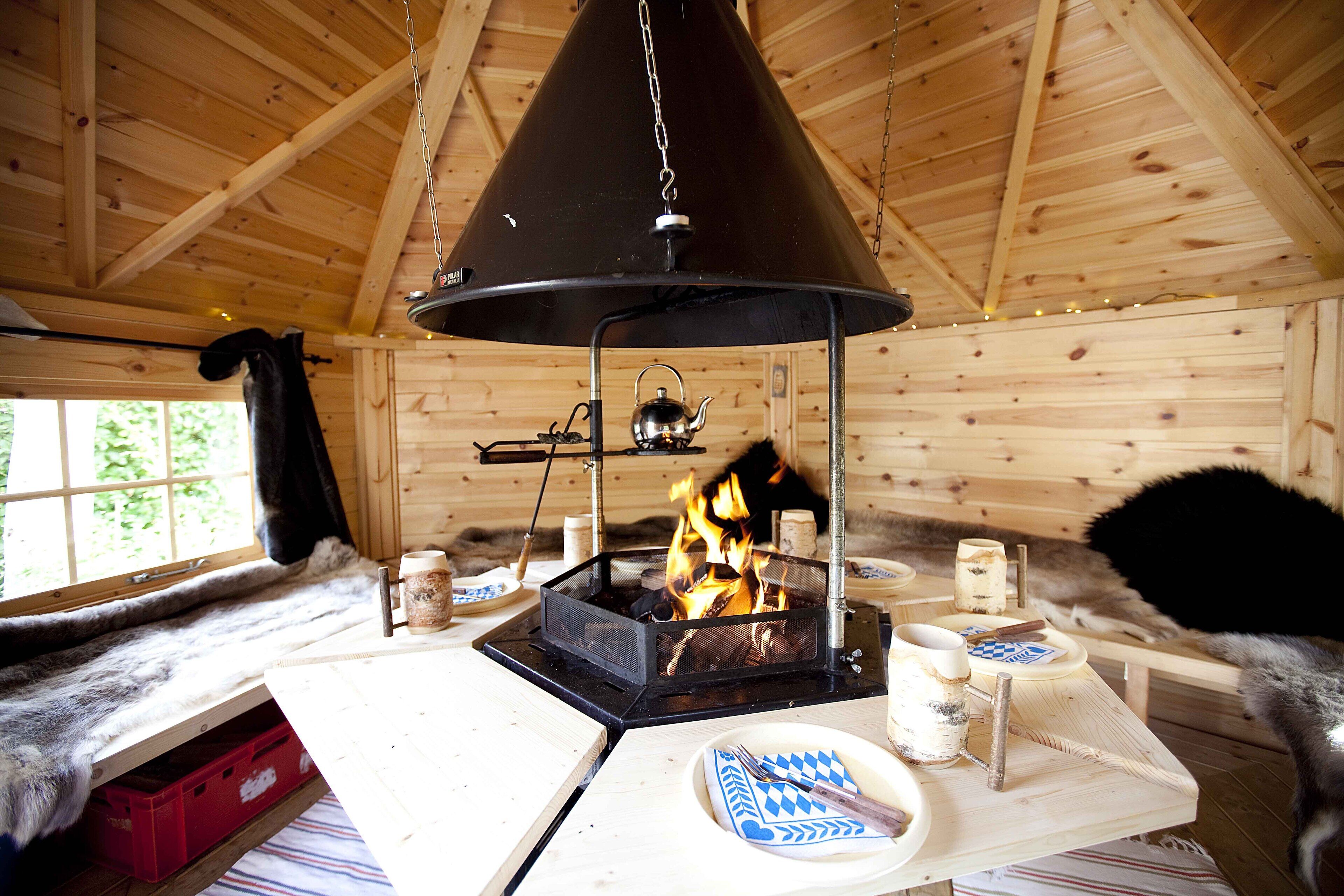 Breakfast, lunch, dinner served; local cuisine 