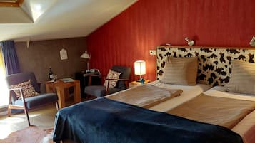 Kamar Double Comfort, 2 Tempat Tidur Twin (witrik) | Minibar gratis, brankas, meja kerja, dan ruang kerja ramah laptop