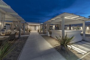 Playa privada en los alrededores, arena blanca