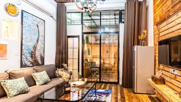 Signature Loft | Free WiFi
