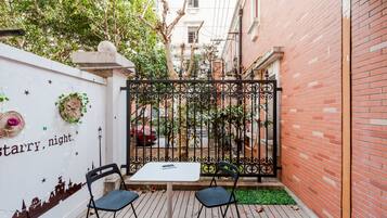 2-Bedroom Suite | Balcony