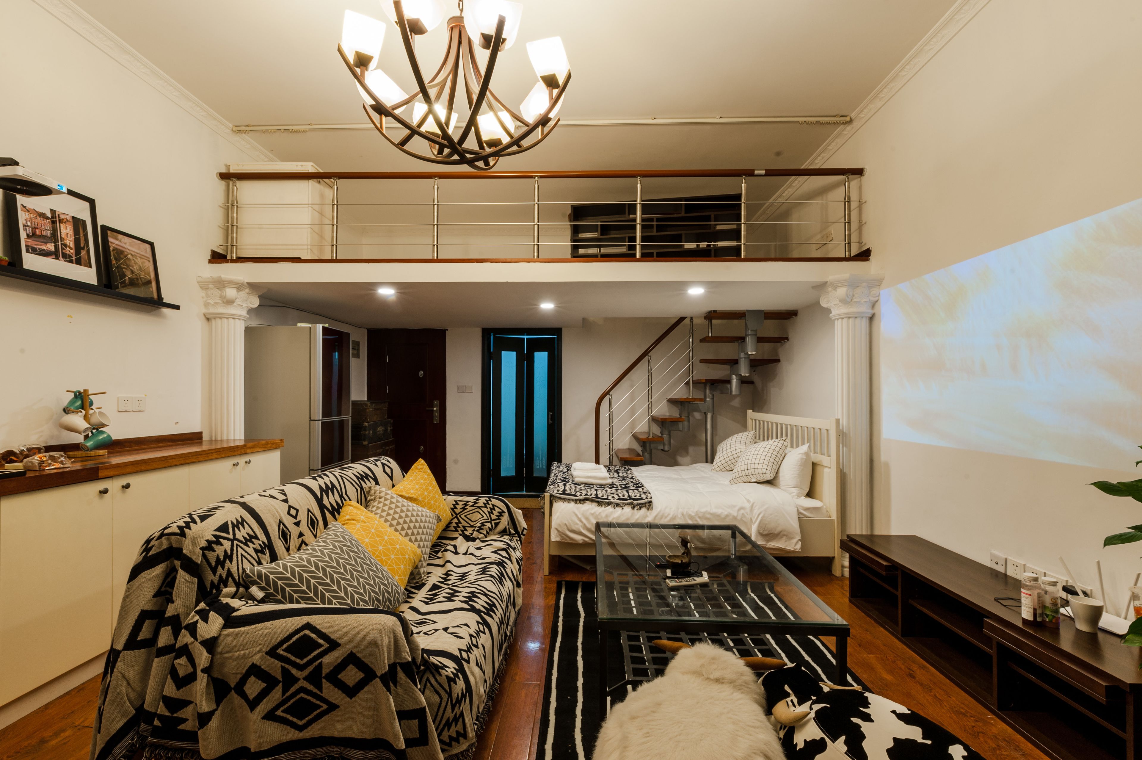 Signature Loft | Free WiFi