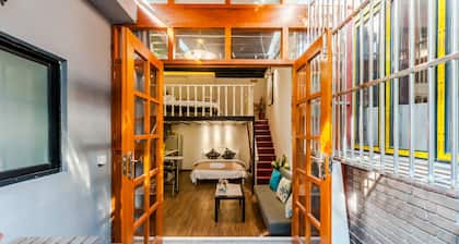 Qiyu Homestay - West Nanjing Road Branch