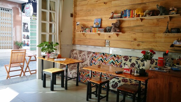 Unclassified image, 1 of 26, button - Hobbit Hostel Dalat (Xuan Huong - Da Lat)