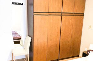 1 bedroom, desk, iron/ironing board, Internet