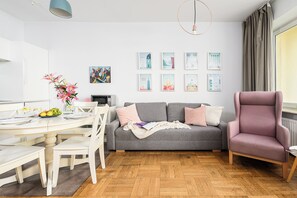Deluxe Apartment, 1 Queen Bed with Sofa bed, Non Smoking, City View | 1 bedroom, premium bedding, iron/ironing board, cribs/infant beds - ShortStayPoland Krucza - B34 (Warsaw)