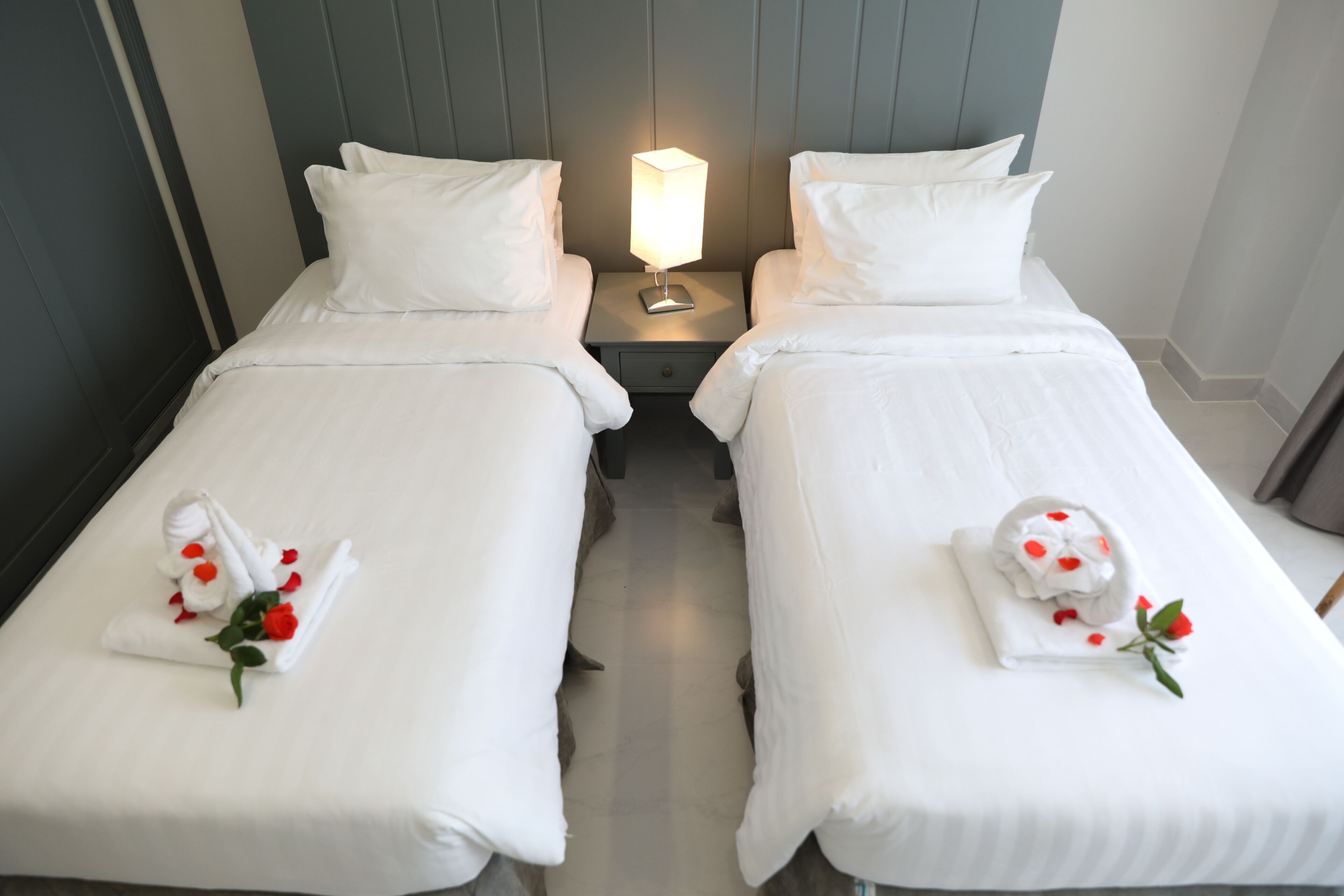 2 single bed | free minibar items, in-room safe, desk, iron/ironing board