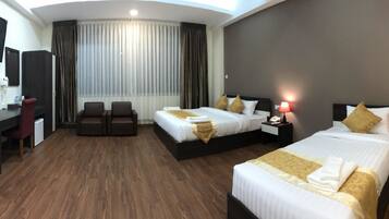 ํจ๋ฐ๋ฆฌ๋ฃธ | ๋ฏธ๋๋ฐ, ์ฑ
์, ๊ฐ์ด ์นจ๋, ๋ฌด๋ฃ WiFi