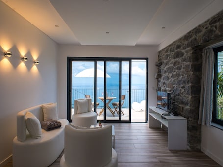Luxury Apartment, Ensuite, Sea View (Villa Palmeira) | 1 bedroom