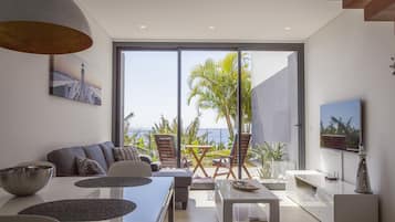 Luxury House, Ensuite, Sea View (Casa Estrelicia) | Food and drink