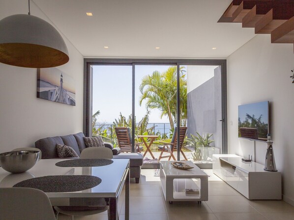 Luxury House, Ensuite, Sea View (Casa Estrelicia) | Food and drink