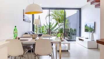 บ้านพักลักซ์ชัวรี่, ห้องน้ำในตัว, วิวทะเล (Casa Estrelicia) | วิวจากที่พัก