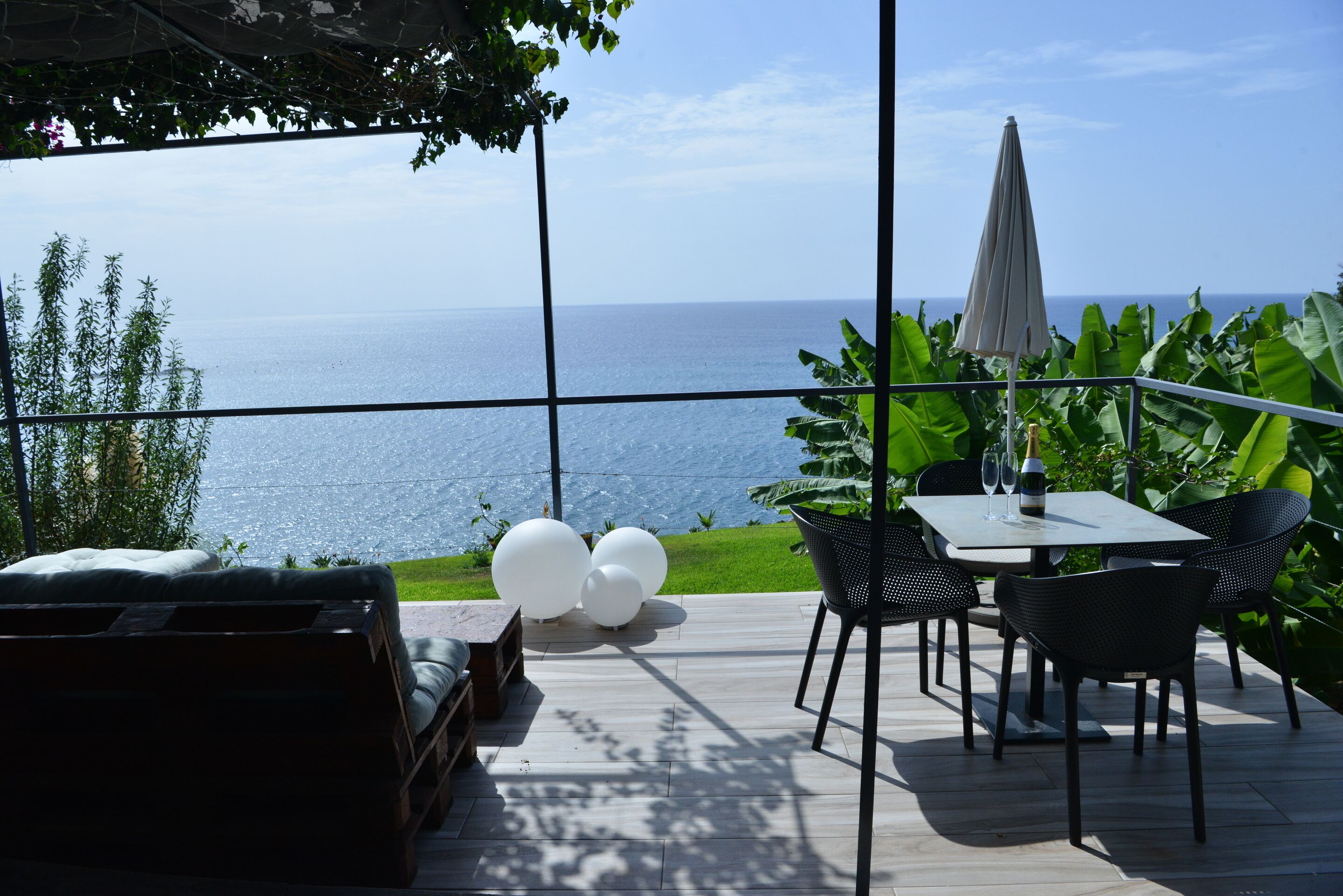 Luxury Apartment, Ensuite, Sea View (Villa Rosa) | View from property