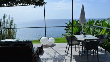 Luxury Apartment, Ensuite, Sea View (Villa Rosa) | View from property
