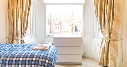 Access Little Venice