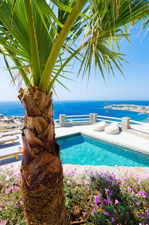 Villa, Private Pool, Sea View (Rock) | 3 bedrooms, premium bedding, pillowtop beds, in-room safe