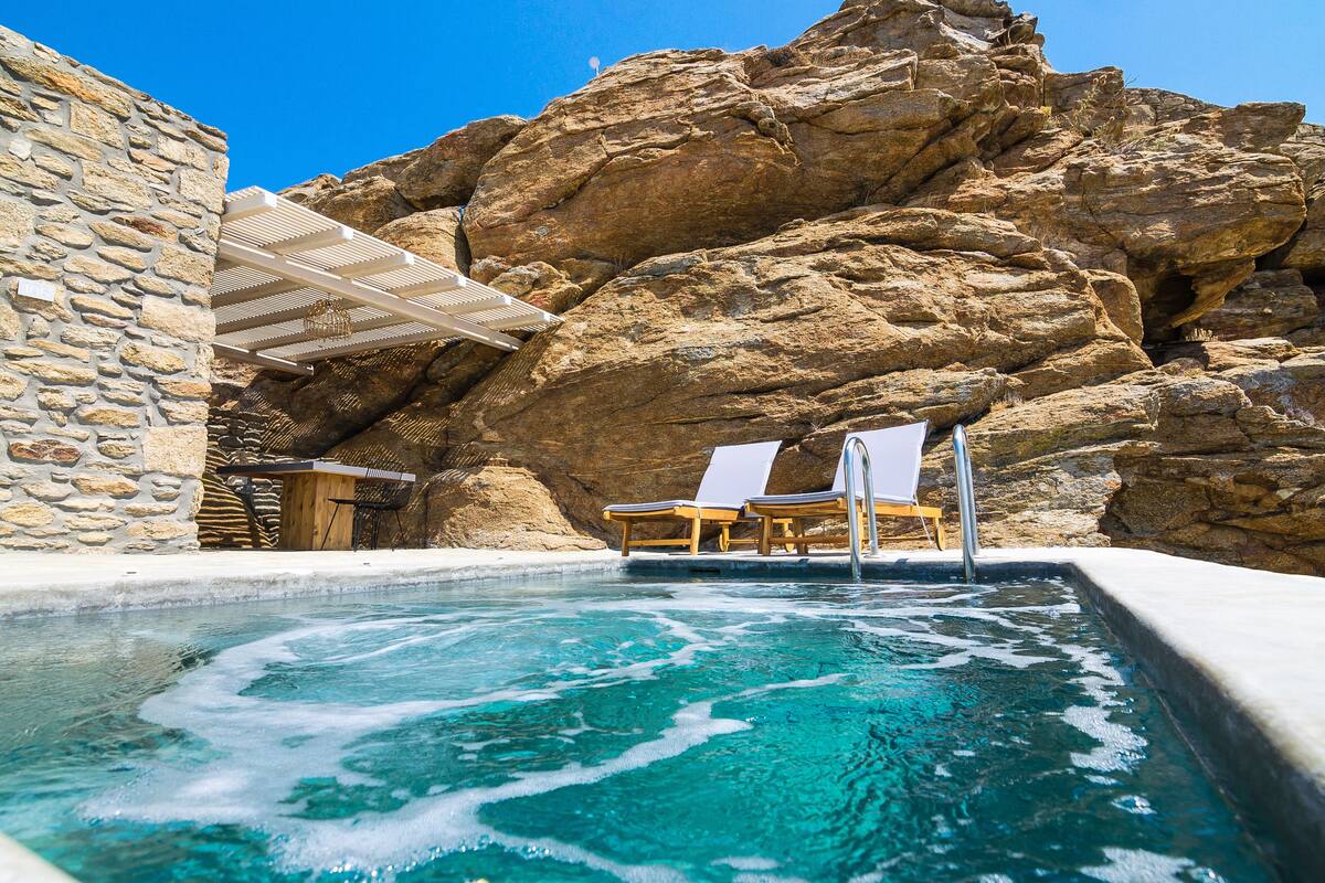 Honeymoon Suite, Private Pool, Sea View | Private pool